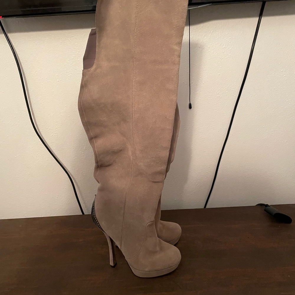 H by Halston Liza Size 7